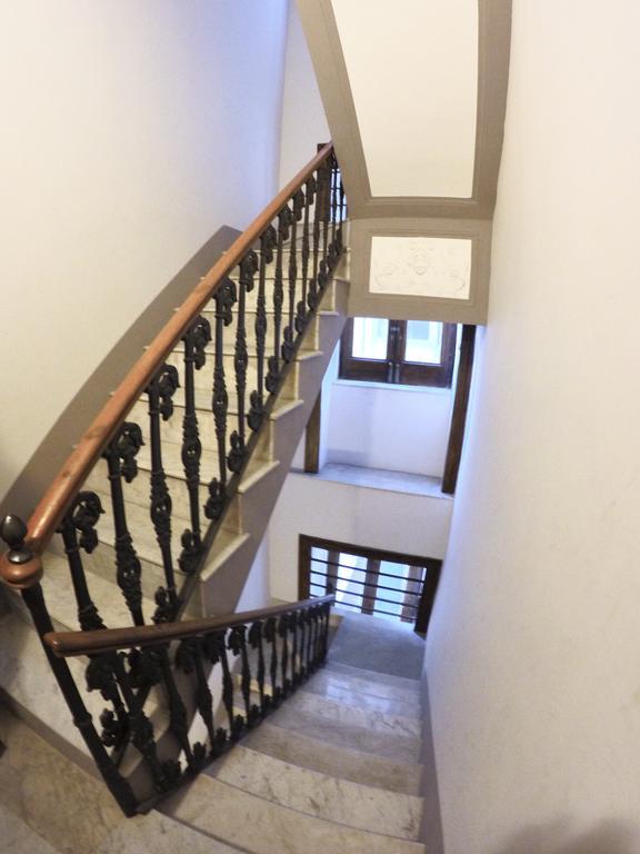 Bed No Breakfast Ak Hotel Napoli Bagian luar foto